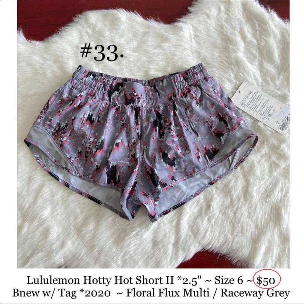 Lululemon Hotty Hot Short II